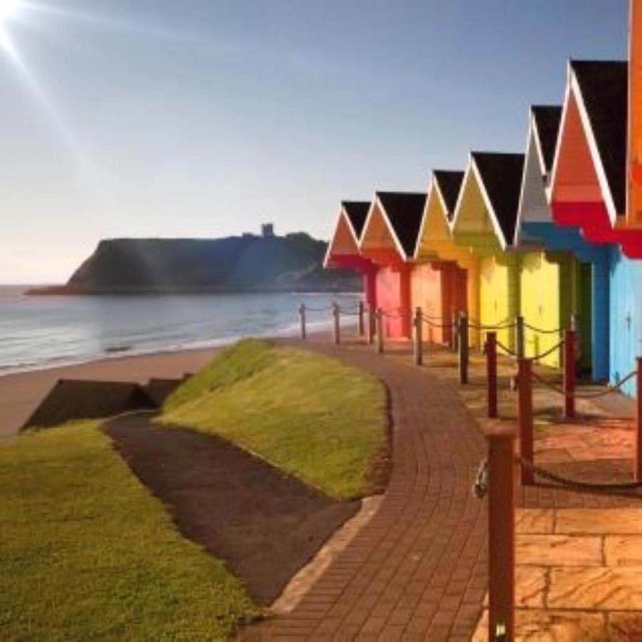 Apartamento Lighthouse View, One Min From Harbour & Beach Scarborough Exterior foto